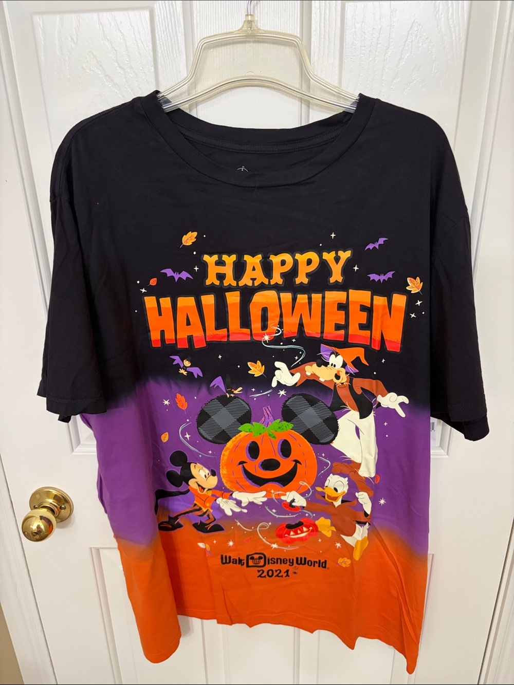 Disney Black/Purple/Orange 'Happy Halloween' Graphic Tee